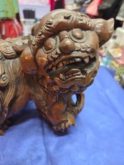 獅子 置物 金属製 魔除け 玉乗り 和風 インテリア 彫刻 縁起物（N68Y