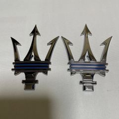 アストンマーティン v12エンブレム 純正2個セット - メルカリ