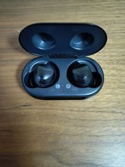 Galaxy Buds ブラックフルワイヤレスイヤホン - メルカリ
