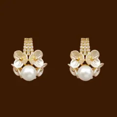 韓国風 フラワーイヤリング パール ノンホールイヤリング レディース 大人可愛い 軽  韓国風 痛くない奢 高級感