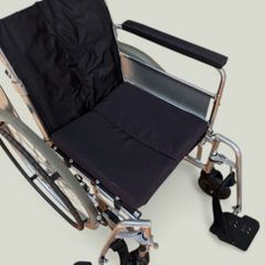美品 自走用車椅子 引き取り限定 黒 布製シート ポケット付き - メルカリ