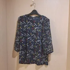 フラワー パータン シフォン ブラウス サイズ66