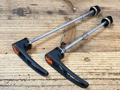 DT SWISS クイックレバー 2本セット - メルカリ
