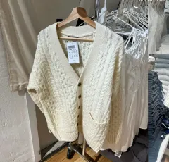 BrandyMelville カーディガン