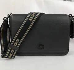 COACH 型番：CJ843 ブラック メッセンジャーバッグ