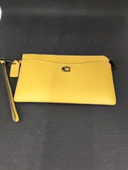 COACH 型番：C8434 Lジップリストレツト