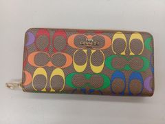 COACH シグネチャー 二つ折り財布 マルチカラー - メルカリ