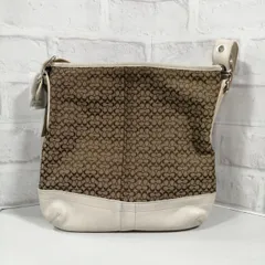 COACH 型番：F10417 ベージュ×ホワイト シグネチャーショルダーバッグ