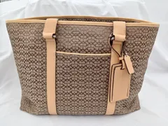 COACH 型番：F77012 ミニシグネチャートートバッグ