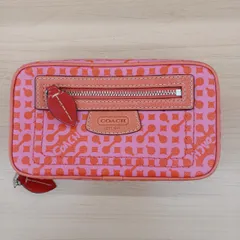 COACH 型番：ピンク ポーチ