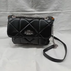 COACH 型番：CJ611 パフィーダイヤモンド ショルダーバッグ