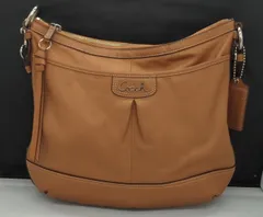 COACH 型番：F19716 ショルダーバッグ