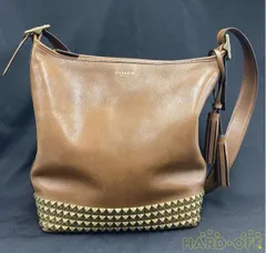 COACH 型番：F1376-27141 スタッズ付きショルダーバッグ