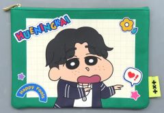 [중고] 가방 휴닝카이 플랫 파우치 [TOMORROW X TOGETHER × 크레용 신짱]