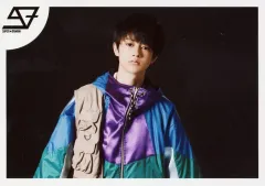 【中古】生写真(男性) SUPER★DRAGON/伊藤壮吾/横型・上半身・衣装紫・青・緑・両手下・背景黒/「DRA FES 2018 ～3rd Anniversary～」生写真セット～第6.5弾～