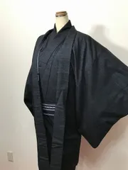 【中古】Sサイズ 羽織 男物 正絹 濃紺地に格子文様