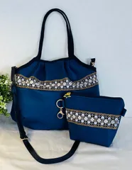 【裁縫ストア・ボヌール】大人かわいい　合成皮革 マドンナブルー　インド刺繍リボン　トートバッグ　グラニーバッグ　ポーチ　ショルダーバッグ　ショルダーストラップ付き  ハンドメイド　ゴージャス/ №500-812