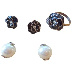 X04007 ピアスとリングセット ANNASUI（アナスイ）指輪＆ピアス ローズ アナスイ バラモチーフ 黒薔薇 花 ブラック