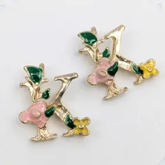 アルファベット チャーム K ゴールド 金 17mm イニシャル パーツ お花 フラワー 葉っぱ アクセサリー ネックレス ピアス キーホルダー フラワー K-214 ビーズクラブ