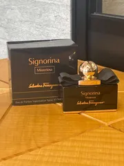 Ferragamo (フェラガモ ) シニョリーナ ミステリオーサ オーデパルファム 50mL   中古品　香水  フレグランス