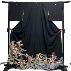603mo13◎黒留袖 スワトウ刺繍 中国刺繍 五つ紋 比翼付き◎美品 - メルカリ