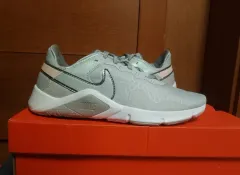ナイキ スニーカー ランニングシューズ 250 255 新品