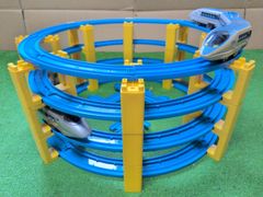 プラレール線路 タワーレイアウト モノレール付き 参考出品 - メルカリ