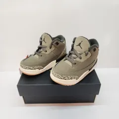 ナイキ ジョーダン3 レトロ キッズスニーカー