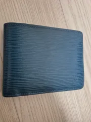 正規品 ルイヴィトン 二つ折り財布 (ルイヴィトン エピ 二つ折り財布)(韓国 中古 ブランド 鑑定書発行)