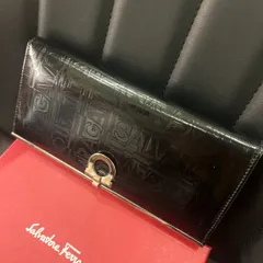 ∀ NA05656 フェラガモ 長財布 ガンチーニ Salvatore Ferragamo ブラック レザー ロゴのサムネイル