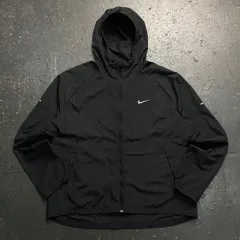 105 NIKE ランニング ウィンドブレーカー