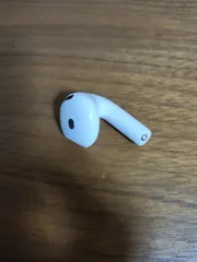 美品（正規品）Apple AirPods 4世代 片耳 R片方 右耳 ノイズキャンセリング対応モデル