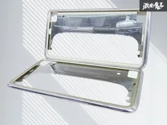 【破損無し!!】TOYOTA トヨタ 純正 ナンバープレート フレーム 2枚 前後セット 穴間 約 21cm 縦 約 17.5cm 横 約 34cm 08407-00261 即納 棚のサムネイル
