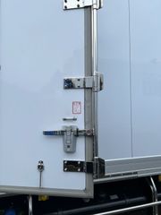 0688 日野 17プロフィア ヘッド車 センサーカバー 鏡面 トラクター
