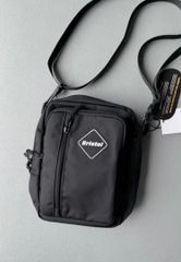 FCRB NEW ERA EMBLEM MINI SHOULDER POUCH - メルカリ