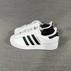 アディダス スーパースター スニーカー/レディース(235mm)/s1506/新品同様