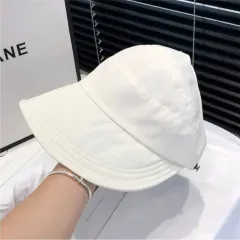 白 ウール帽子 (新品)