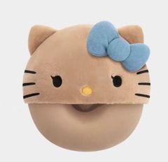 海外限定】tbh xSanrio ハローキティ ネックピロー フード付き - メルカリ