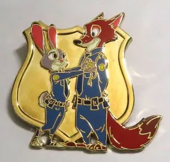 【中古】バッジ・ピンズ ジュディ＆ニック(卒業) ピンバッジ 「ズートピア」 上海ディズニーリゾート限定