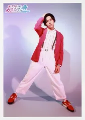 【中古】生写真(男性) 超特急/タカシ(松尾太陽)/全身・衣装白・赤・帽子・サスペンダー・右手頭・足開き・背景紫/「BULLET TRAIN Arena Tour 2018 GOLDEN EPOCH」大阪12/26公演限定 生写真セット第63弾 あたり おまけ