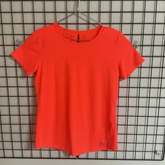 UNDER ARMOUR   アンダーアーマー　レディーストレーニングTシャツ　蛍光オレンジ　Mサイズ