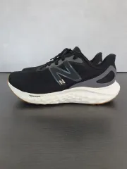 ニューバランス フレッシュフォーム アリシ v4 (235)