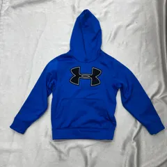 UNDER ARMOUR　アンダーアーマー　フード付きパーカー　キッズ　サイズ150〜160  ブルー　青　ロゴワッペン
