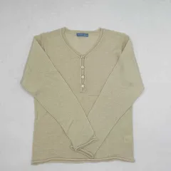 Shuca　シュカ　長袖ニット　オフホワイト　Mサイズ　〇□のサムネイル