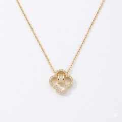 スワロフスキー 花形クリスタル スイングネックレス - メルカリ