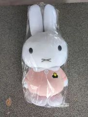 「ミッフィー•ぬいぐるみ」