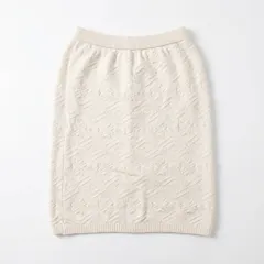 [AC-14_20260406-150734] ニットスカート 幾何学模様 ホワイト