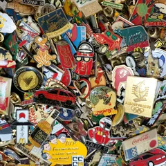 ピンバッジ 300個セット 留め具付き フランス雑貨 まとめ売り ピンズ ヴィンテージ ピンバッチ BC1-300-0407-6