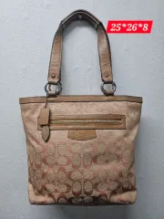 COACH シグネチャー キャンバス トートバッグ