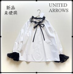 美品✨【 ヨリ 】ドットサイドギャザーブラウス ホワイト リボン 近年